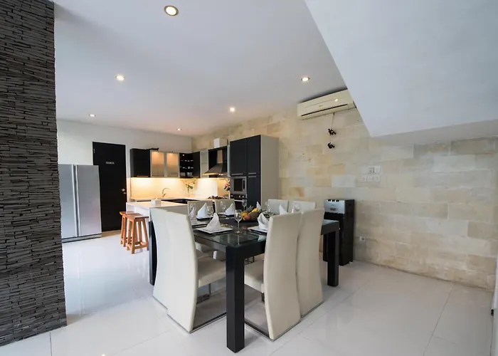 Sky-villa 3- 8 Bedroom Brilliant Location Between To Shopping 塞米亚克