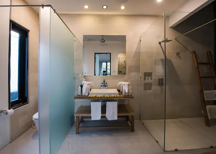 Sky-villa 3- 8 Bedroom Brilliant Location Between To Shopping 塞米亚克