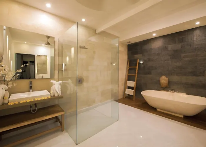 Sky-villa 3- 8 Bedroom Brilliant Location Between To Shopping 塞米亚克